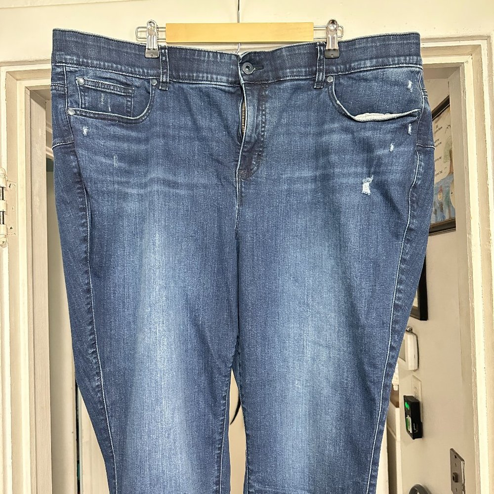 Torrid bombshell skinny jeans Size 28R